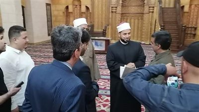 نائب رئيس جمهورية إيران يزور مسجد الصحابة بشرم الشيخ 