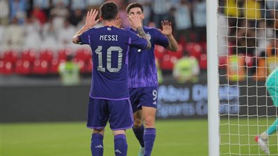 قبل كأس العالم.. منتخب الأرجنتين يمطر شباك الإمارات بخماسية وديًا