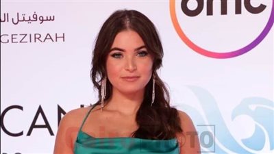 بفستان أخضر.. هاجر السراج تتألق في فعاليات اليوم الرابع من مهرجان القاهرة السينمائي