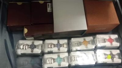 جمارك مطار القاهرة تضبط محاولة تهريب عدد من الساعات الثمينة 