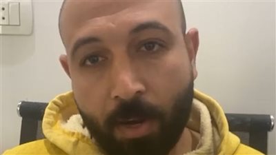 مالوش دعوة بالمشكلة وكان بيحجز.. شاهد عيان يروي تفاصيل مشاجرة كوافير هيثم دهب | بث مباشر