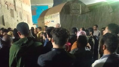 صراخ وبكاء لأسرتيهما..تشيع جثمانين لضحايا حادث الوادي الجديد بمسقط رأسيهما بطنطا 