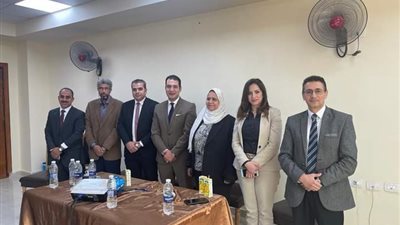 سياسة واقتصاد بني سويف تنظم ندوة عن دور البورصة المصرية في تنشيط الاقتصاد القومي 