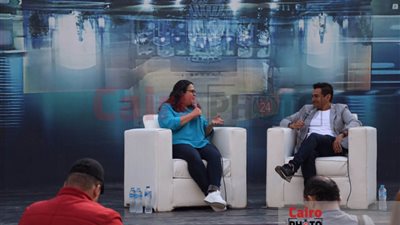 مخرجة فيلم السباحتان: صوّرنا في الأماكن الحقيقية.. واستعنا بلاجئين حقيقيين