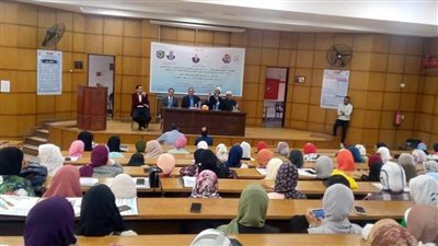 مركز الأزهر العالمي للفتوى الإلكترونية يعقد لقاءً مع طلاب جامعة دمنهور لمواجهة الفكر المتطرف