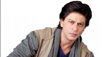 شاروخان يرد على اتهامه بالغرور: لا أظن أنه من المفترض أن أشعر بالقلق