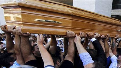 ألا يكون فيها نوح أو صياح.. الإفتاء توضح آداب تشييع الجنازة