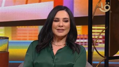 شطب سلاف فواخرجي من نقابة الفنانين بسوريا لإصرارها على إنكار جرائم الأسد وتجاهلها آلام الشعب السوري