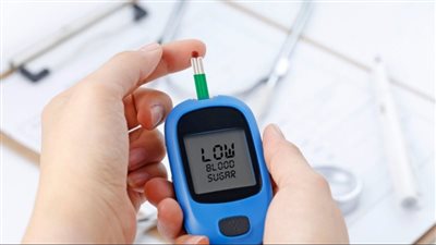 البقوليات والمكسرات..تعرف على بعض الأطعمة المفيدة لـ مرضى السكري