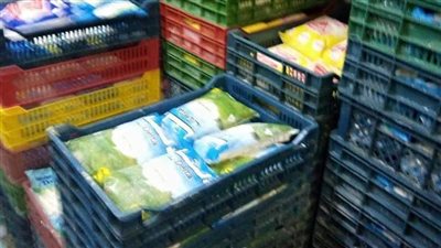 ضبط مصنع لتعبئة وتغليف المواد الغذائية دون ترخيص في القليوبية 