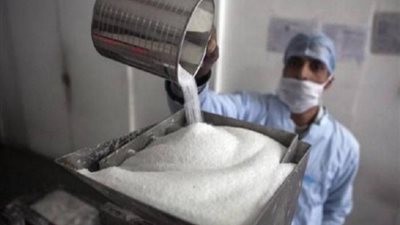 شعبة البقالة: ارتفاع سعر طن السكر إلى 16500 جنيه.. والكيلو يكسر الـ18 جنيها