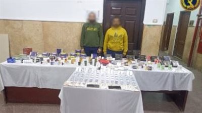 منشطات محظورة وأدوية مخدرة.. سقوط متهمين روجا للممنوعات على الإنترنت بالقاهرة 