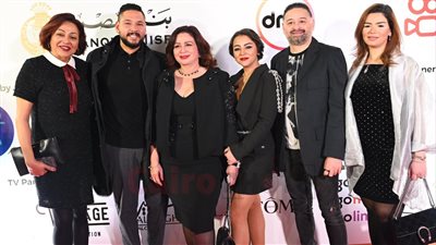 آل شاهين يدعمون إلهام صفي الدين في عرض فيلم صاحبتي بـ مهرجان القاهرة