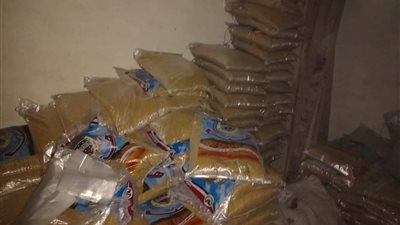 تعرف على أسعار السلع الغذائية بمعرض السلع بمدينة بنها في القليوبية