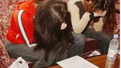 ضبط 4 متلبسين.. القبض على مدير فندق شهير وعاملة بتهمة إدارة شبكة دعارة في الدقهلية 