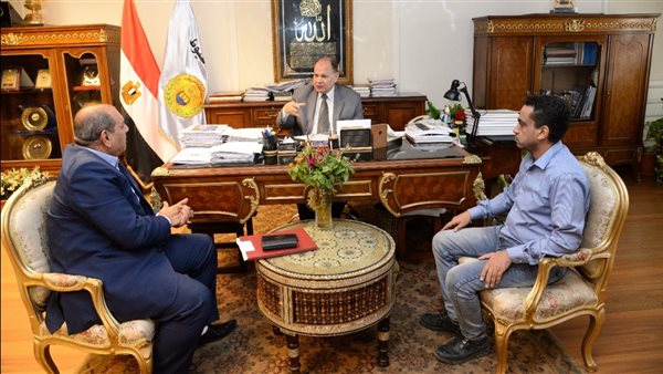 محافظ أسيوط 