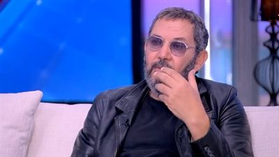 لا أحب تعدد الزوجات ومش بشيل السبحة من إيدي.. أبرز تصريحات كمال أبو رية