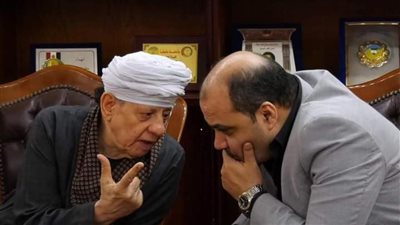 غدا.. حفل توقيع ومناقشة كتاب ياسين التهامي.. أسرار عميد دولة المداحين بمسرح وزارة الشباب والرياضة