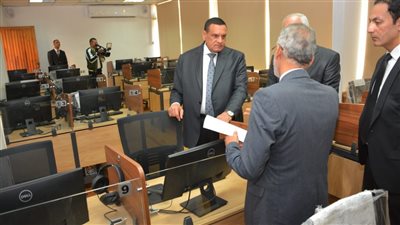 وزير التنمية المحلية يتفقد مركز التدريب في سقارة