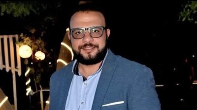 تفاصيل مصرع طبيب شاب أسفل عجلات أحد القطارات بسوهاج.. وأصدقاؤه: كان محبوبا من الجميع