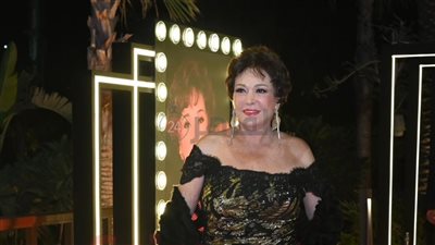  لبلبة تشارك في حفل الأفتر بارتي لـ مهرجان القاهرة السينمائي بعد تكريمها في الافتتاح  | صور