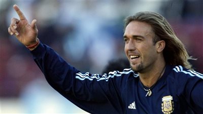 باتيستوتا يتحدث عن إمكانية فوز الأرجنتين بكأس العالم.. وعن ذكرياته مع مارادونا 