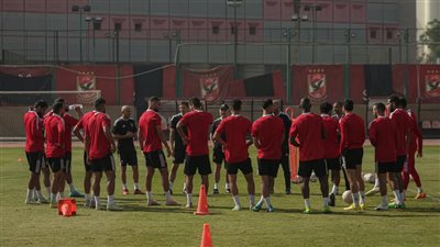 الأهلي يختتم استعداداته لمواجهة فاركو في الدوري 