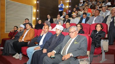 بحضور وزير الرياضة وياسين التهامي.. حفل توقيع ومناقشة كتاب أسرار عميد دولة المداحين لمحمد الباز | صور