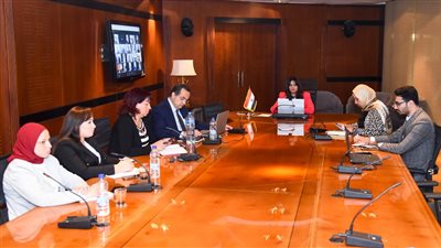 ساعة مع الوزيرة | وزيرة الهجرة تلتقي المصريين بفرنسا كأول دولة أوروبية وتستمع لـ احتياجاتهم