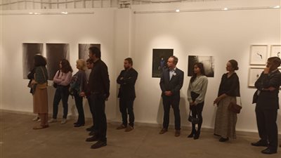 افتتاح خاص لمعرض تشكيلي لـ فنانين من التشيك بجزويت القاهرة | صور