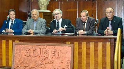 رئيس اتحاد كتاب مصر: نرفض التطبيع مع الكيان الصهيوني.. ونحذر من خطورة اختراقه للثقافة العربية