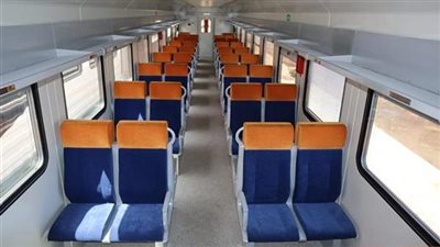 رُكاب الصعيد يشكون من القطارات الروسية: غالي وبنقعد في الأرض بسبب الكراسي.. ولو واحدة حامل ممكن تسقط من القعدة