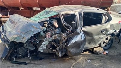 العروس أصيبت وصاحبتها ماتت.. الصور الأولى لسيارة الفتاة ريهان في حادث صلاح سالم