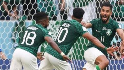 هل جئتم للتصوير مع ميسي.. رسالة رينارد لـ لاعبي السعودية بين شوطي مواجهة الأرجنتين