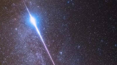 أستاذ فلك يكشف سبب تسمية «شهب ألفا وحيد القرن» بهذا الاسم 