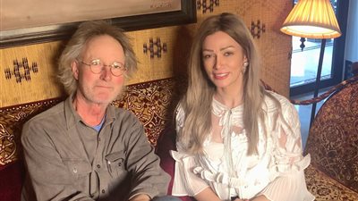 نجوم عالميين في برنامج “عين” على الحياة.. الخميس والجمعة المقبلين (صور)