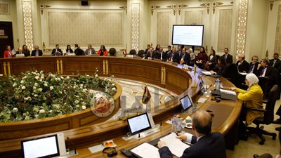 الرئيس الفلسطيني يشكر السيسي لدعمه منتدى غاز شرق المتوسط