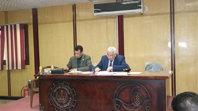 مجلس الأمناء والمعلمين بالبحيرة يحذر من استغلال المدارس في الدعاية الانتخابية