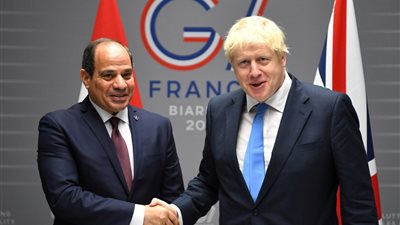 الرئاسة: السيسي عقد مباحثات ثنائية مغلقة مع رئيس وزراء بريطانيا