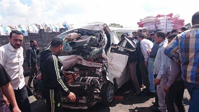 بينهم 4 أطفال.. إصابة 14 شخصًا في حادث تصادم بصحراوي البحيرة