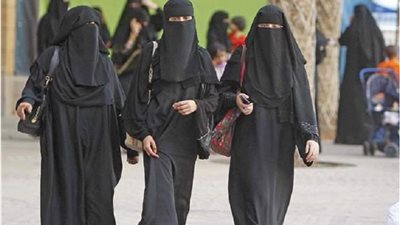 المحكمة تؤيد قرار رئيس جامعة القاهرة بحظر ارتداء النقاب لعضوات هيئة التدريس