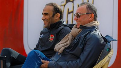 الخطيب يواصل مساندة اللاعبين ويحضر مران الفريق قبل مباراة الهلال