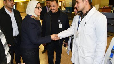 وزيرة الصحة تكشف الإجراءات الوقائية للتصدي لفيروس “كورونا” ومنع دخوله إلى البلاد (صور)