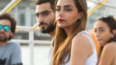 سارة الطباخ ترد على تحالف الشرنوبى وحازم إيهاب بصورة مع “شريك النجاح”