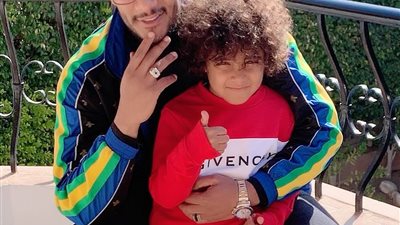 ابن محمد رمضان يستقبل 2000 متابع على “انستجرام” بعد ساعة من إنشاء الحساب (صورة)