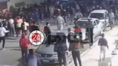 سائق يدهس شخصين في المنوفية بسبب “صوت الكاسيت” (فيديو)