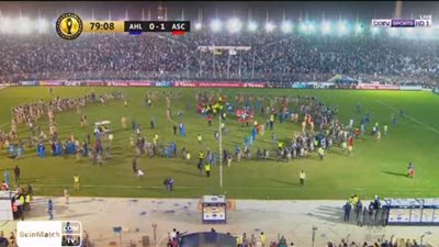 سفيرنا بالسودان: الجميع بخير والخطيب رفض الرحيل حتى يطمئن على الجماهير (فيديو)