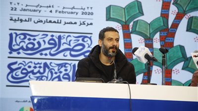 القاهرة الدولي للكتاب يستعين بمحمد فراج بعد اعتذار أحمد صلاح السعدني (صور)