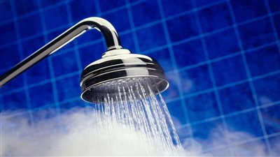 مصرع زوجين خنقًا بالغاز خلال استحمامهما بشبرا الخيمة