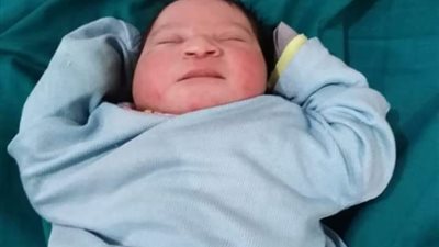 العثور على طفلة حديثة الولادة بالقرب من إحدى المزارع في البحيرة